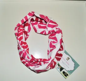 Baby/Toddler valentines infinity scarf, hot pink lips, soft baby scarf, trendy baby scarf, infinity scarf, baby lips infinity scarf,