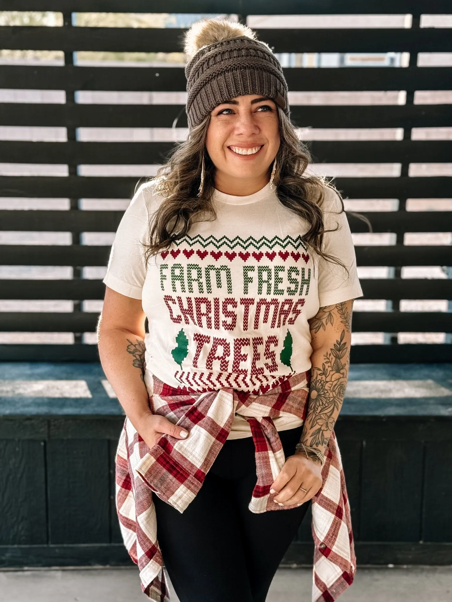 Farm Fresh Christmas Tree Retro Graphic Tee, Natural