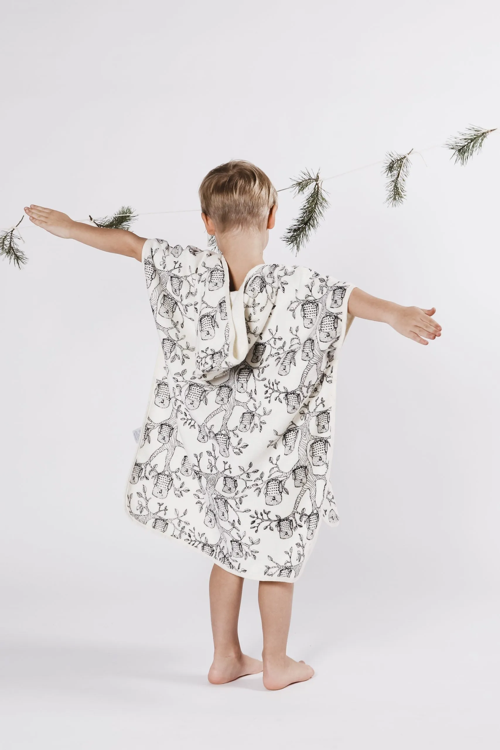 Kids' Hollis Bath Poncho Owls Natural White