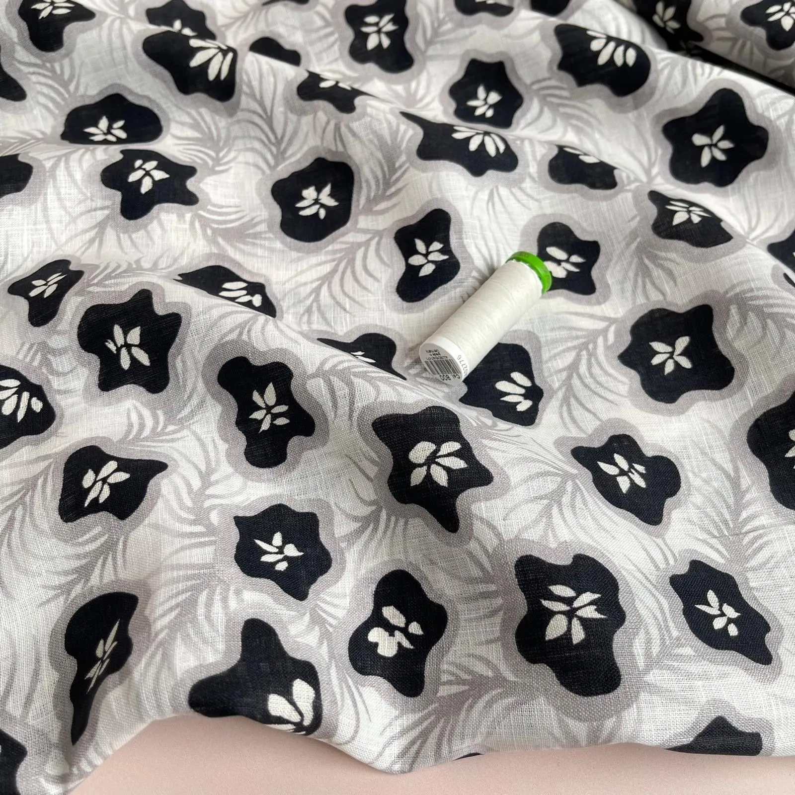 REMNANT 0.39 Metres - Ex-Designer Deadstock Tropical Fruits in Monochrome Pure Linen Fabric