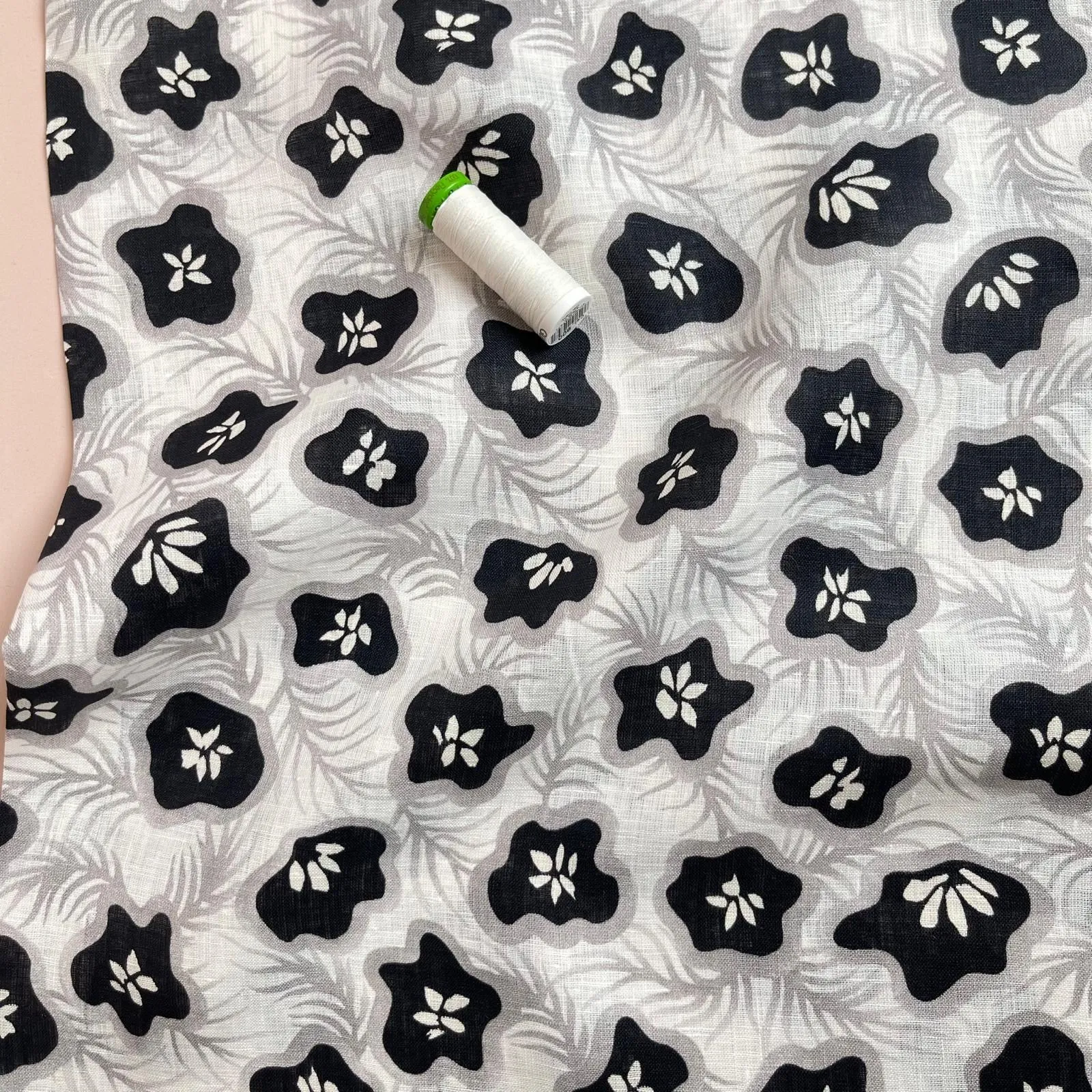 REMNANT 0.39 Metres - Ex-Designer Deadstock Tropical Fruits in Monochrome Pure Linen Fabric