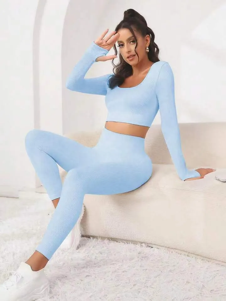 Threaded seamless yoga suit