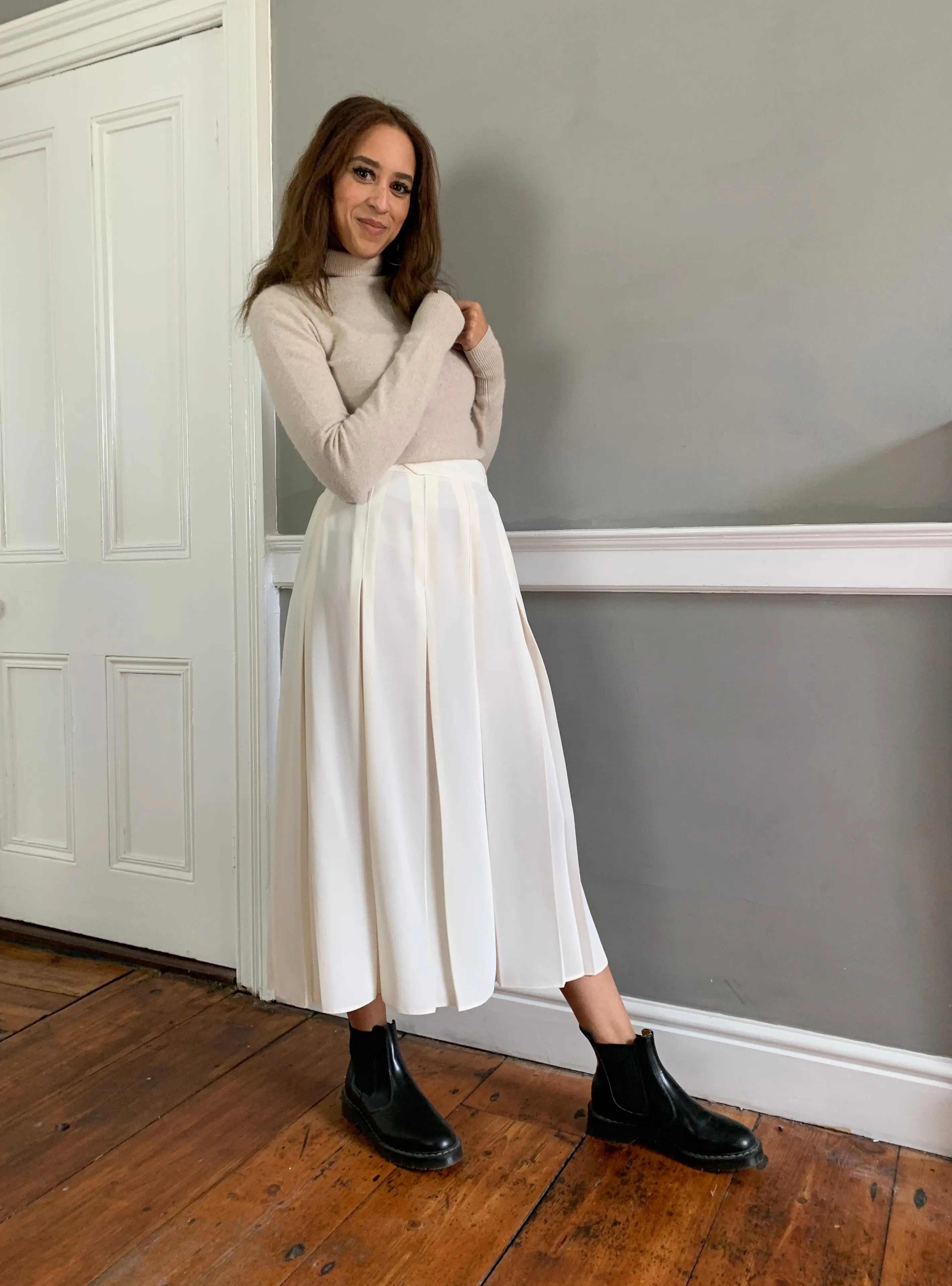 Vintage pleated cream midi skirt