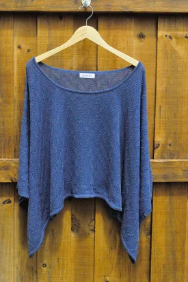 Waves Poncho in Noche