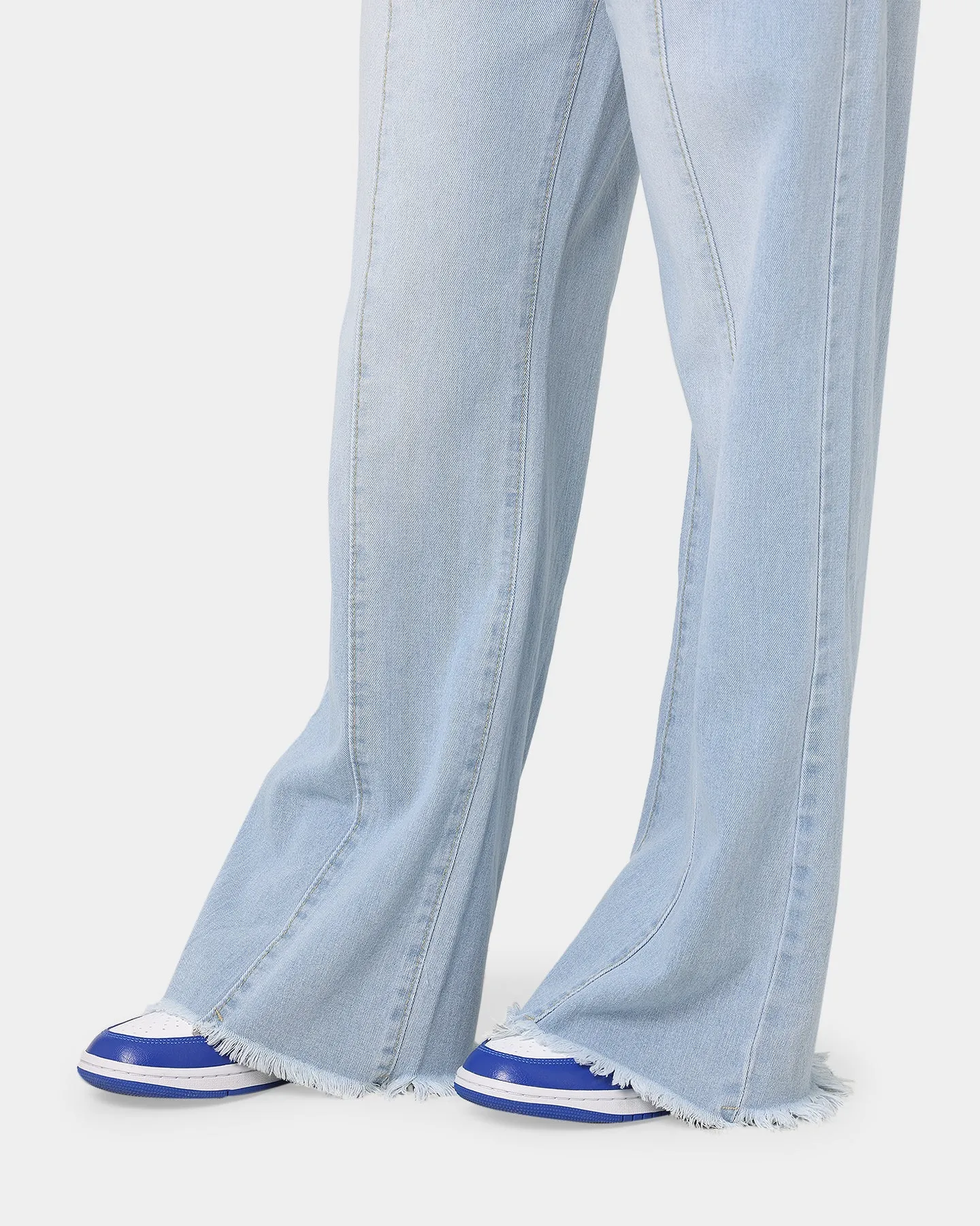 XXIII Women's Callie Pleat Bell Bottom Jeans Blue